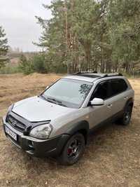 Продам Hyndai Tucson 4*4