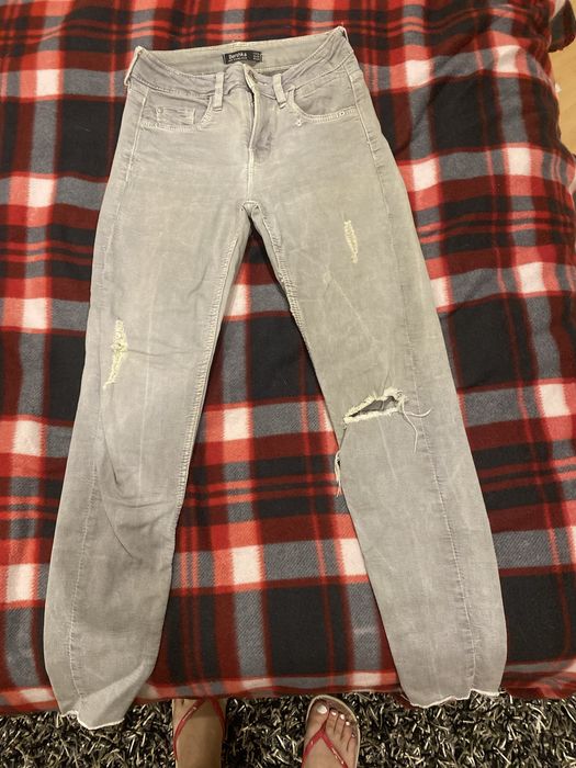 Calças Bershka