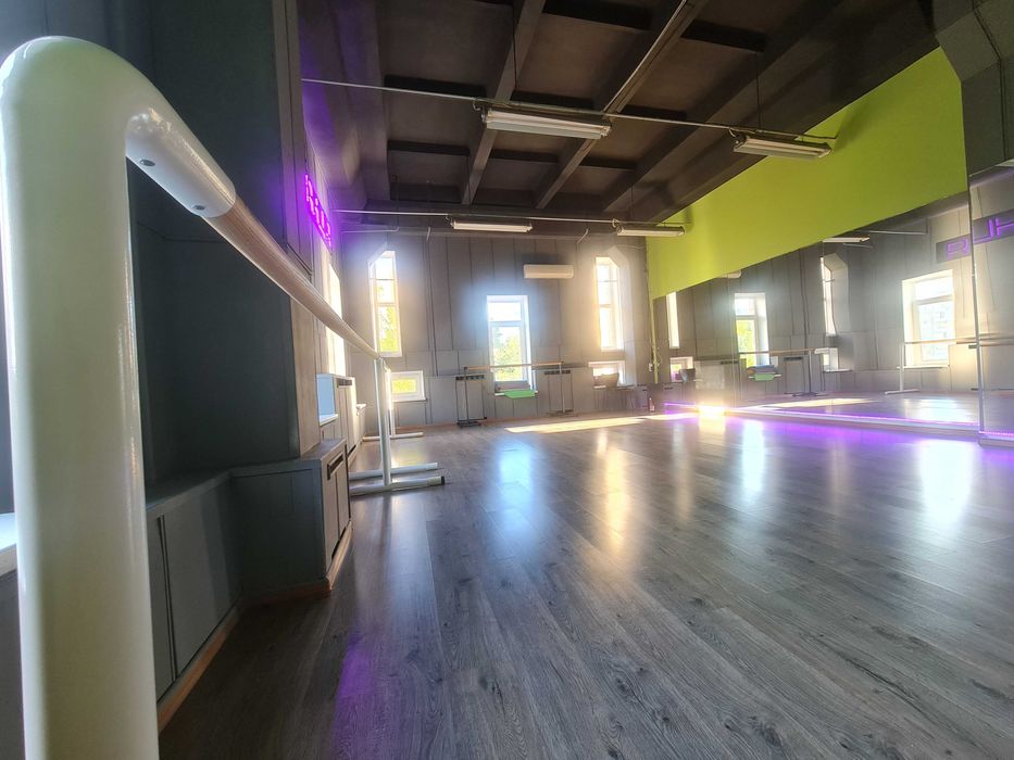 Оренда залу для танців, стрейчингу, йоги 60 м, м. Мінська