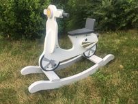 Motor skuter na biegunach dla dziecka