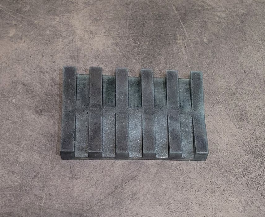 Mydelniczka z żywicy epoksydowej