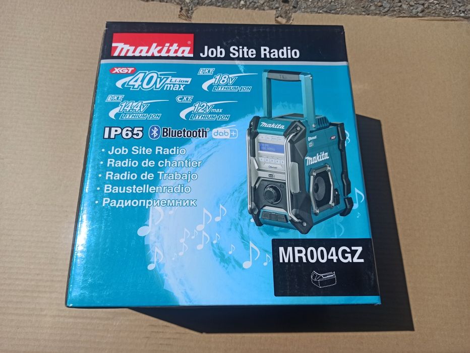 Radio Makita MR004G nowe