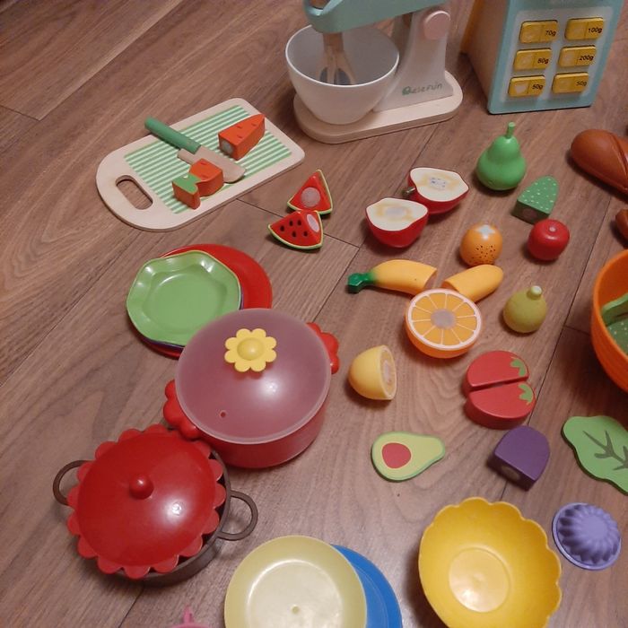 Drewniane zabawki do kuchni mikser waga pizza