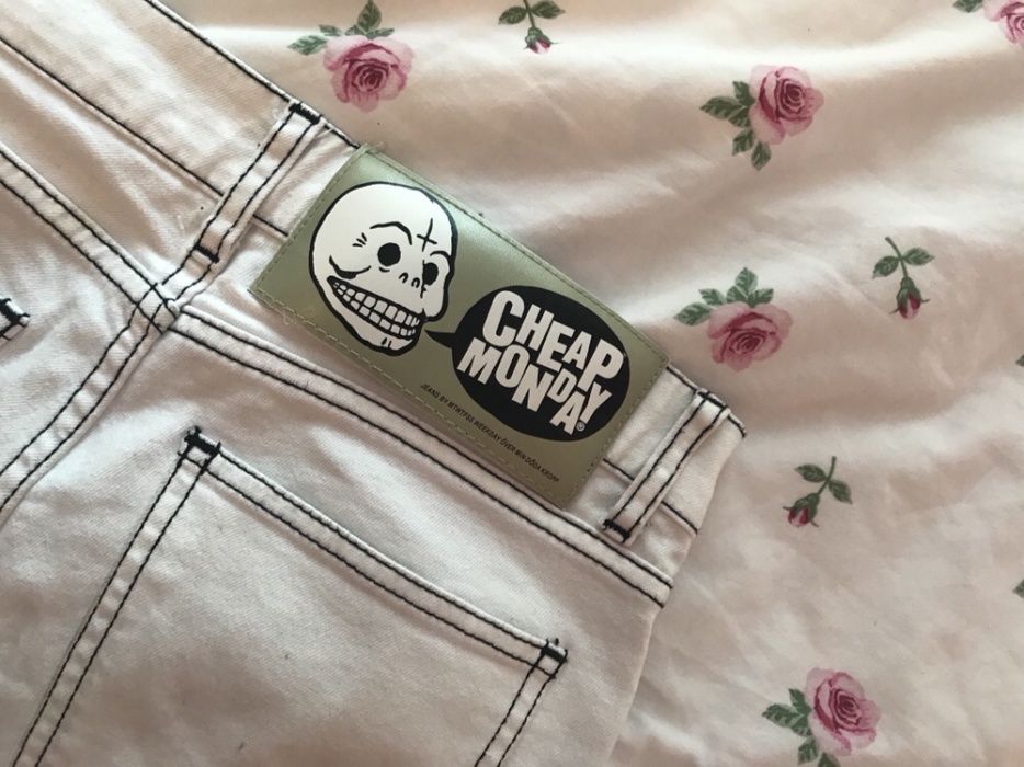 Białe spodnie rurki cheap monday 27/34 damskie ubrania rurki opener