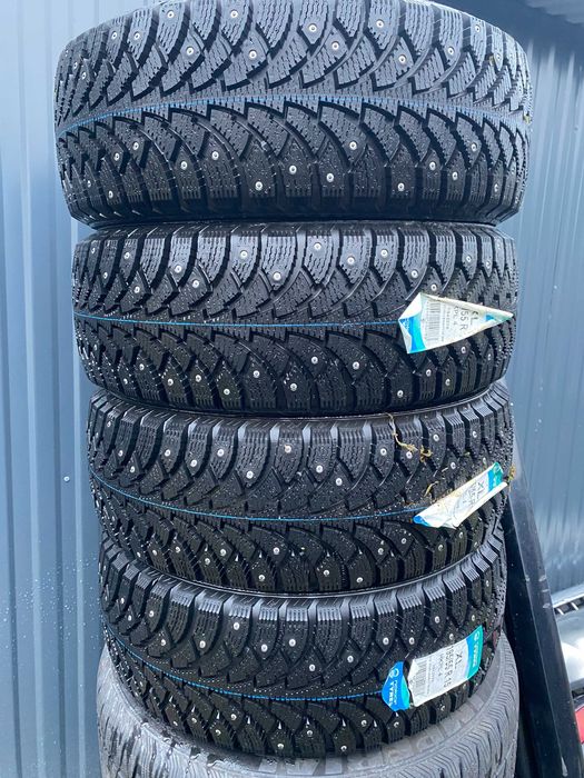 NOKIAN Hakkapeliitta 4 mały kolec - 195/55 R15 - nowe 10mm