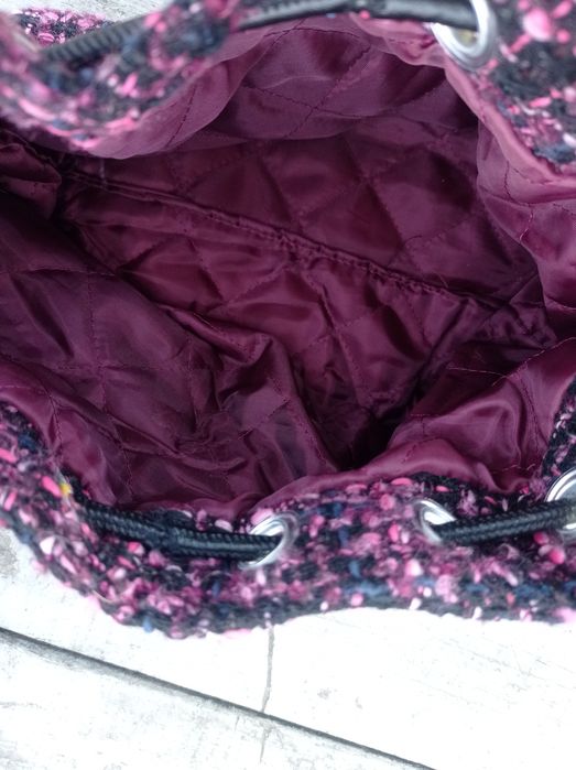 Женская сумка-сумка из твида в клетку и шарф.