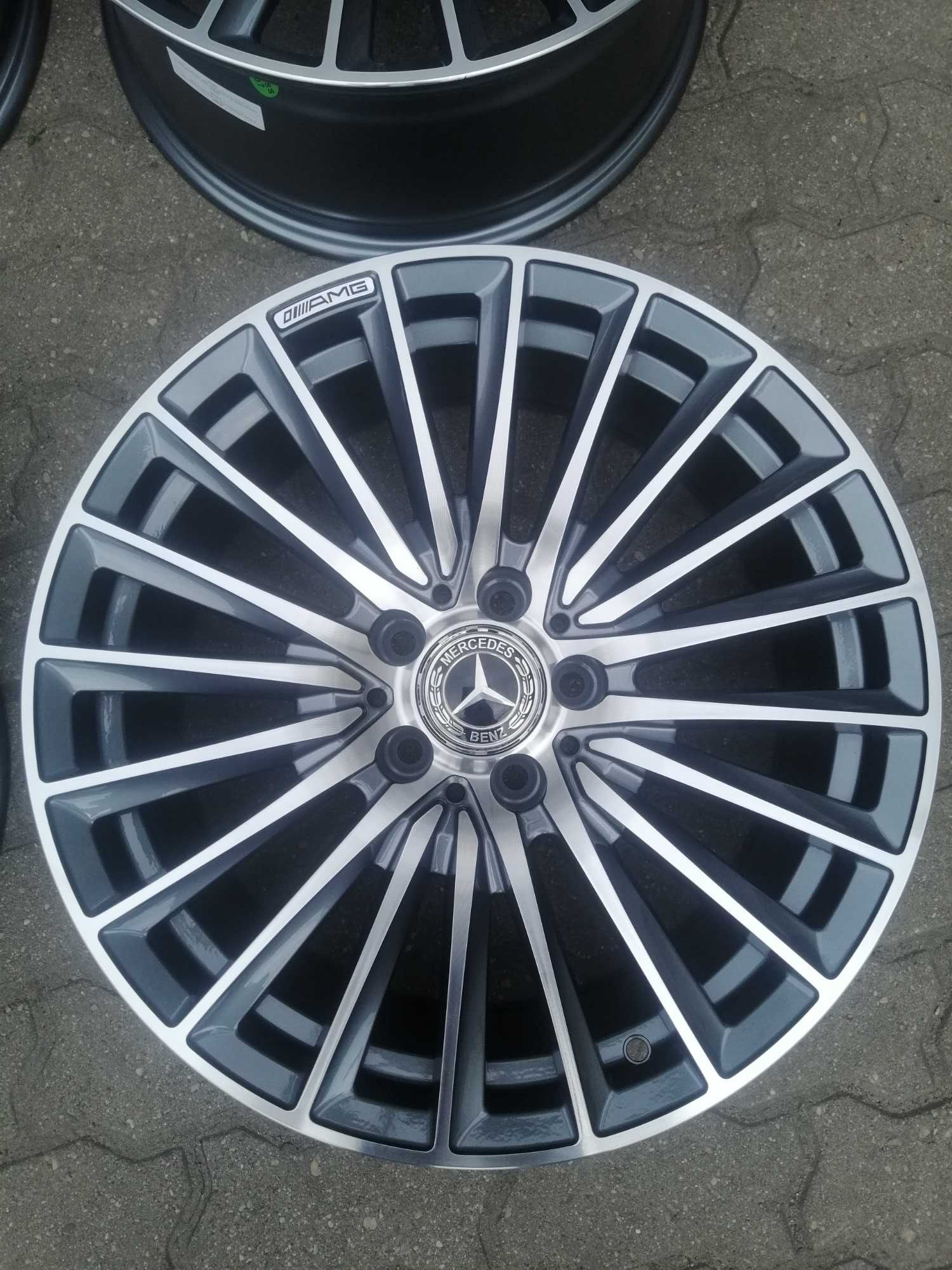 Felgi aluminiowe 5 x 112 R 18 Alufelgi oryginalne Mercedes AMG Carbon