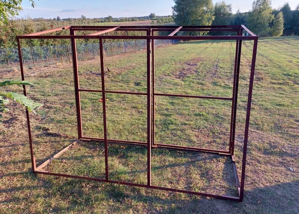 Stelaż metalowy na szopkę / domek na narzędzia