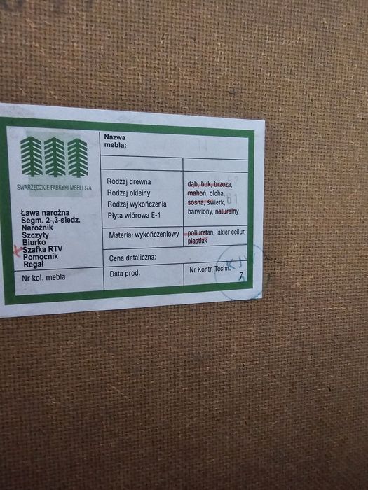 Zestaw mebli firmy Szwarzędzkie Komoda + szafka RTV  kolor ORZECH