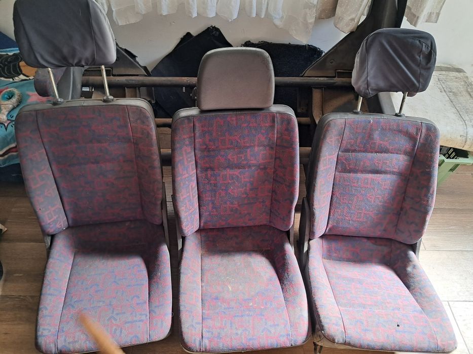 Bancos traseiros de Mercedes vito 110