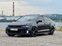 Volkswagen getta GLI