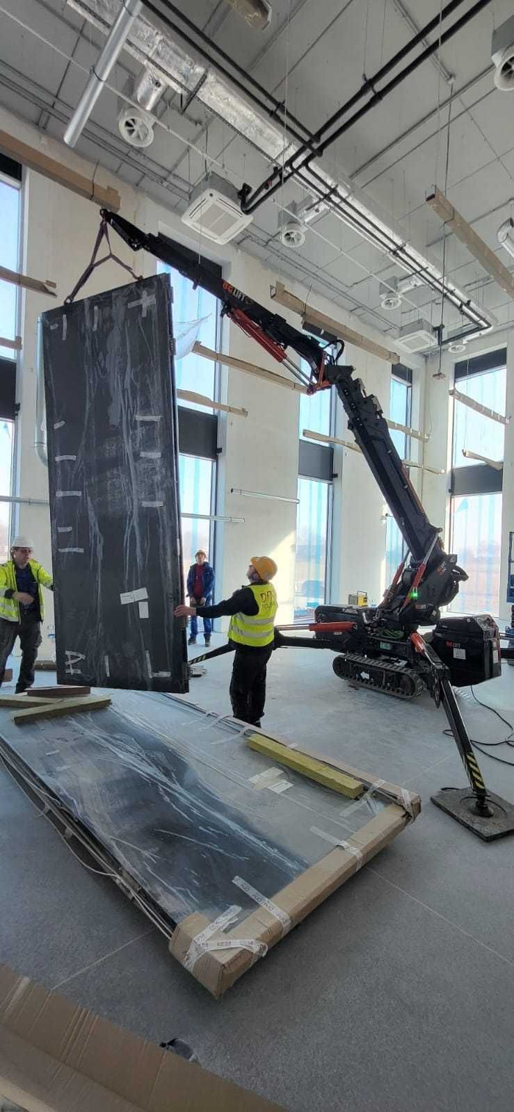 Usługi Mini żuraw manipulator pająk montaż okien wynajem operator
