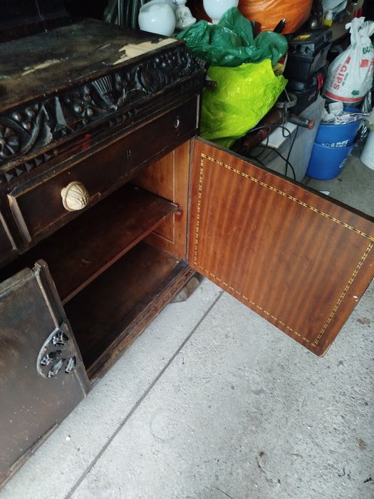 Stary kredens przybliżony rok produkcji 1916