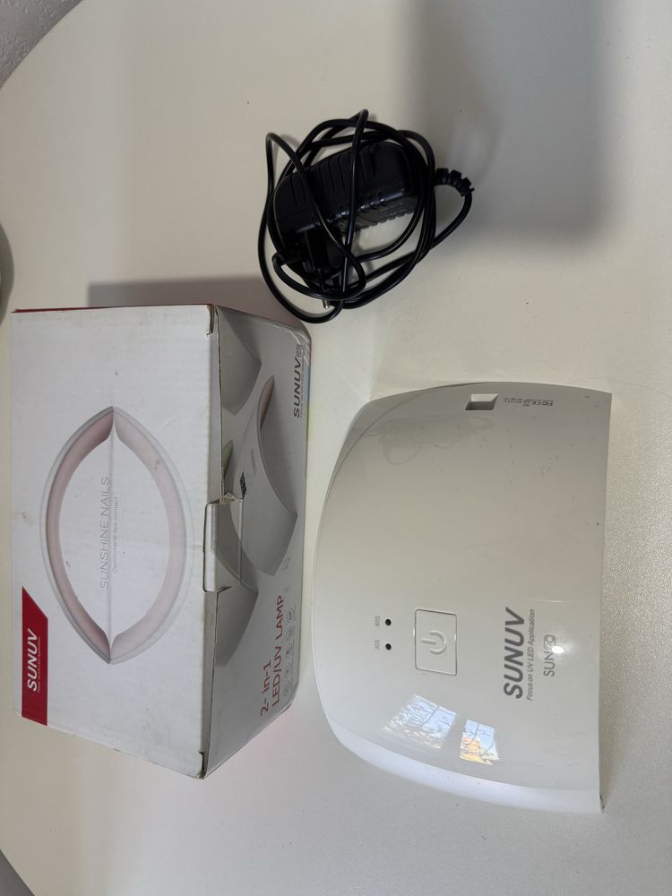 Лампа для манікюра UV/LED SUNUV 9 S