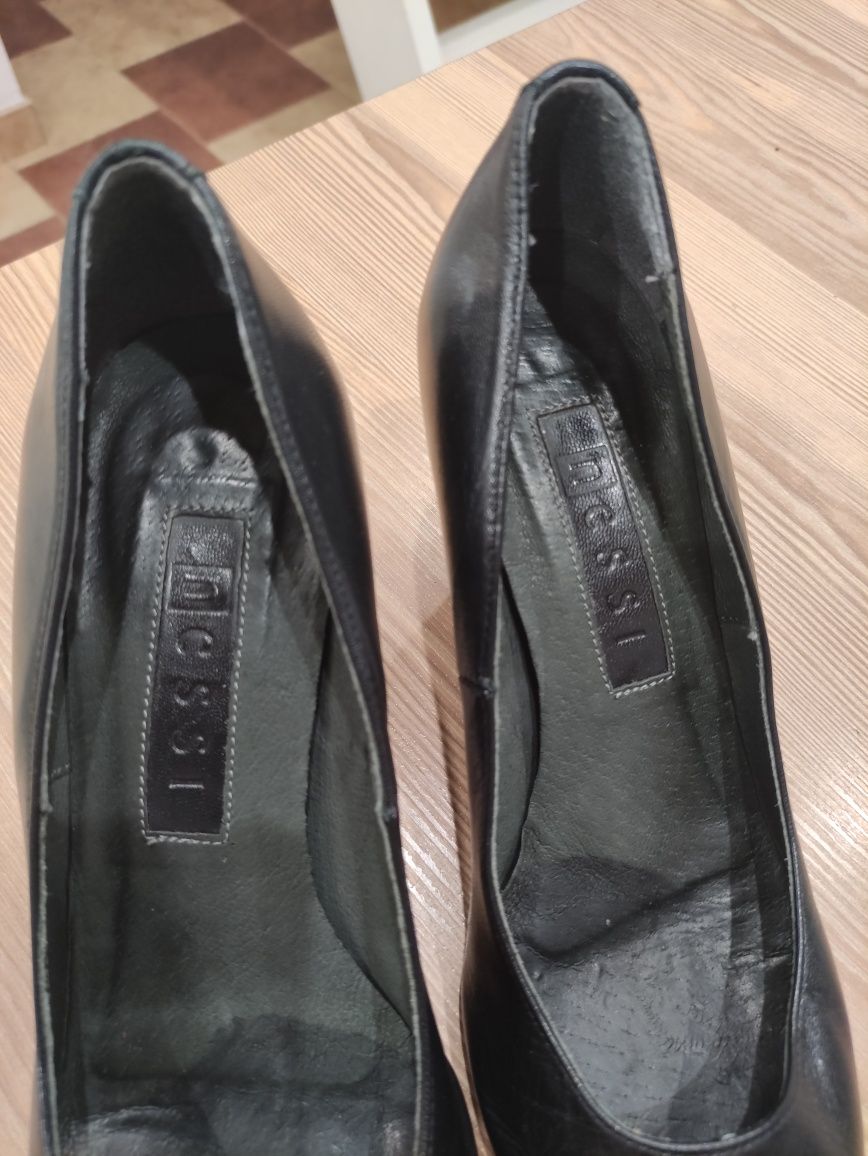 Buty damskie Nessi