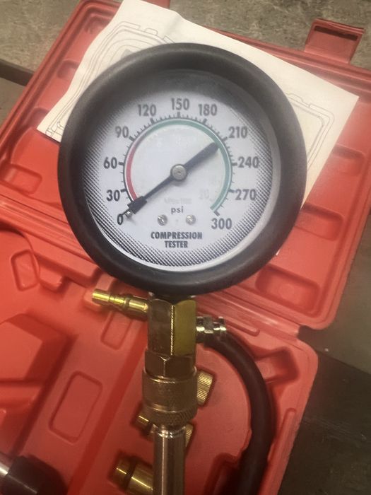 Компрессометр, тестер уровня компрессии для бенз. двигателей
