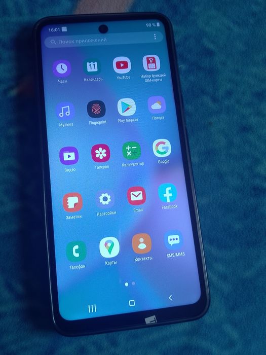 Смартфон F100 Чорний, 2ГБ ОЗУ + 64ГБ ПЗУ