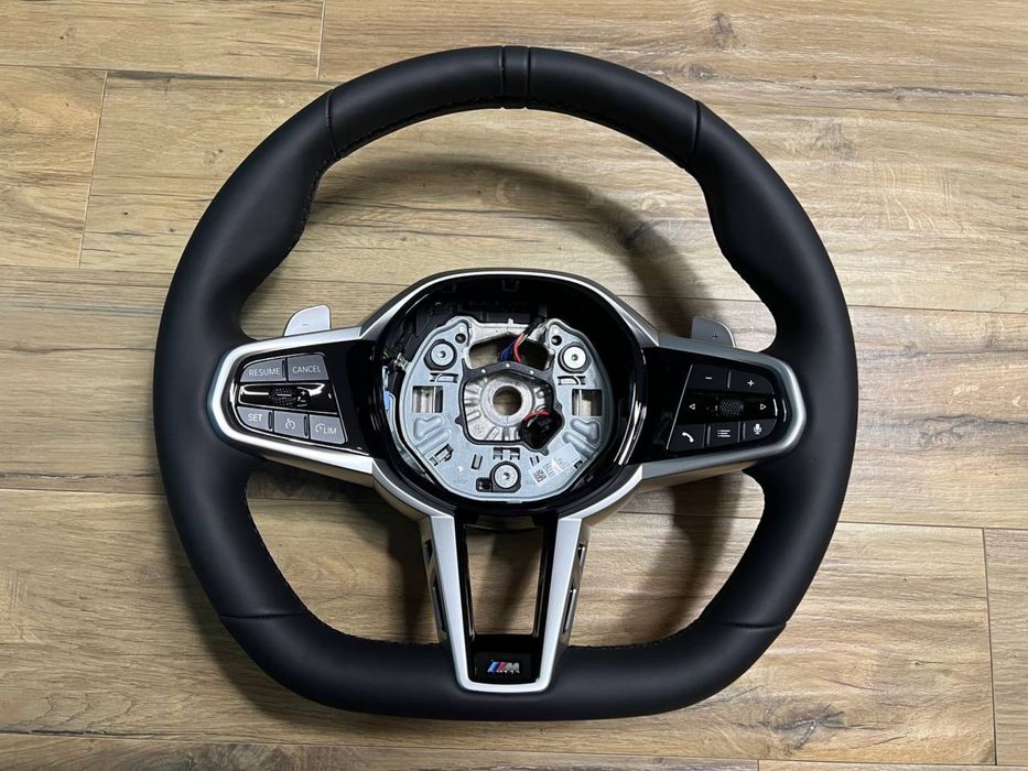 Оригінальне М кермо руль BMW G70 G60 G30 G20 G05 I4 IX I7 I5 г30 г70