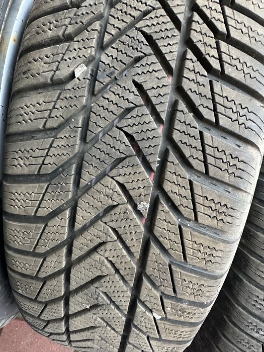 225/65R17 зимова 22року
