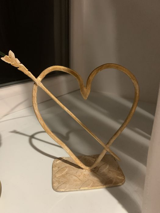 Металеві статуетки. .