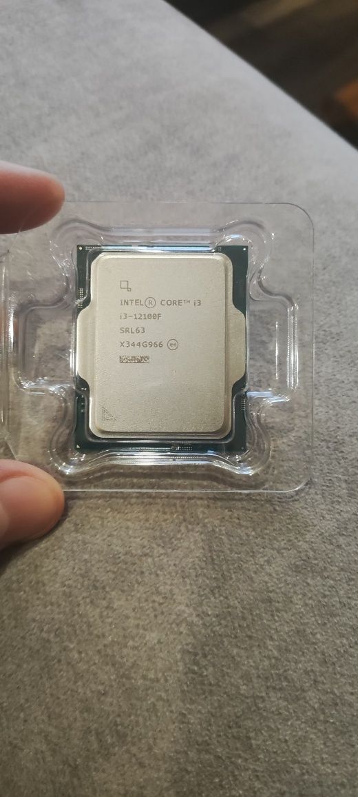 Новий процесор Intel Core i3-12100F / i5-14400F