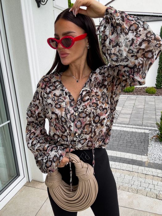 Bluzka damska koszulowa LISBONA wiskoza panterka By Me rozmiar XS