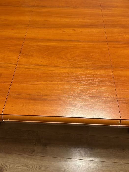 Stół rozciągany brązowy