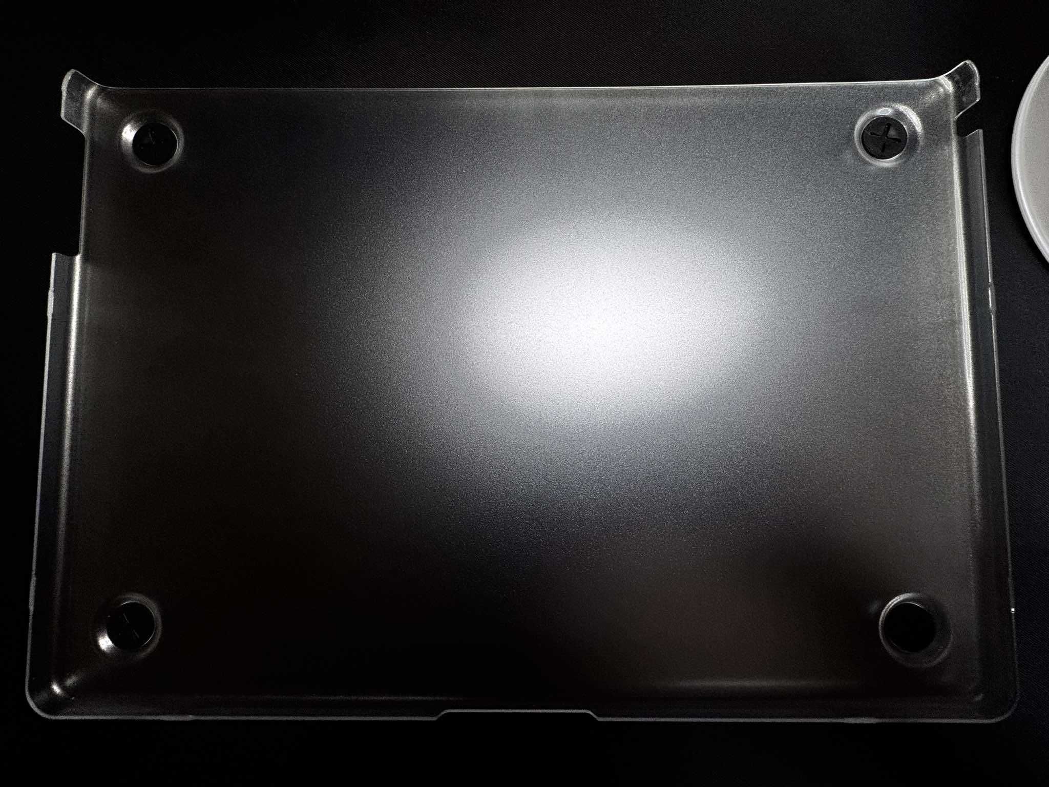 MacBook Air 15" M2 8/256 + Case UNIQ, GWARANCJA
