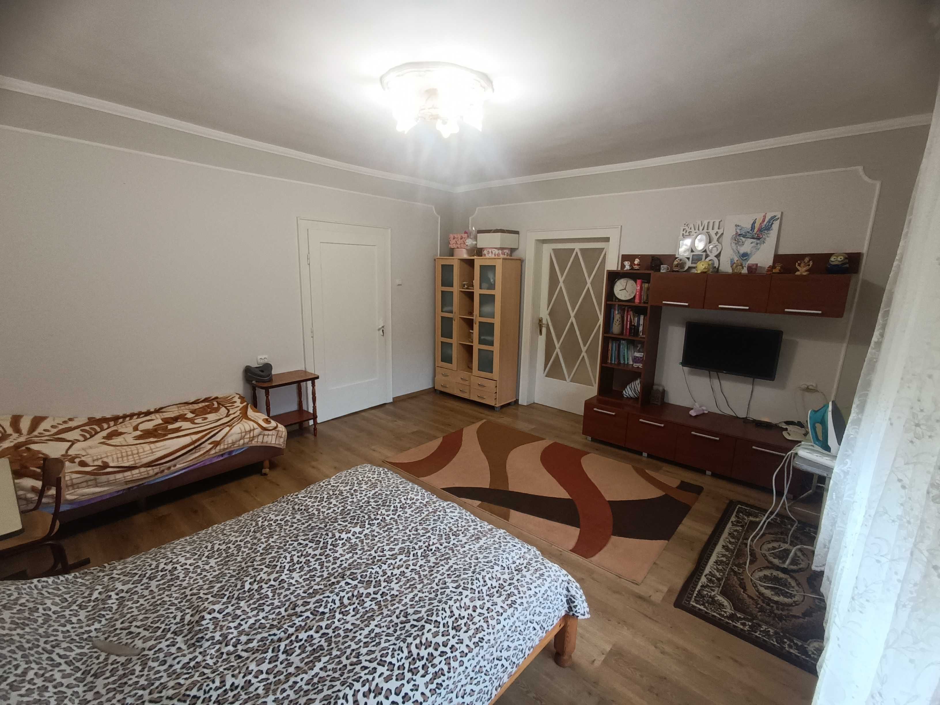 ПРОДАЖ 2х кімнатного БУДИНКУ 600 м від басейнів, один з КРАЩИХ РАЙОНІВ