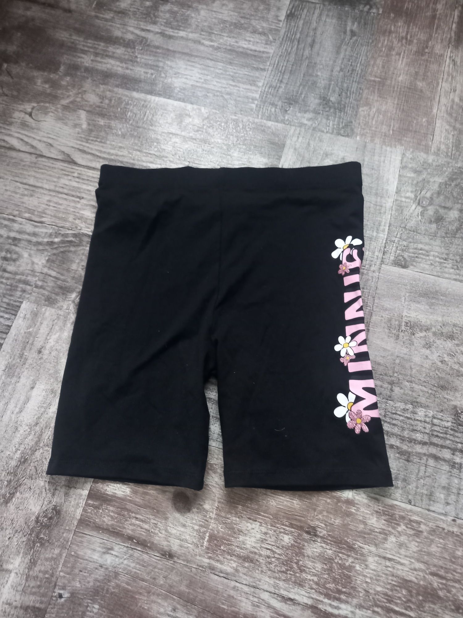 Czarne spodenki minnie