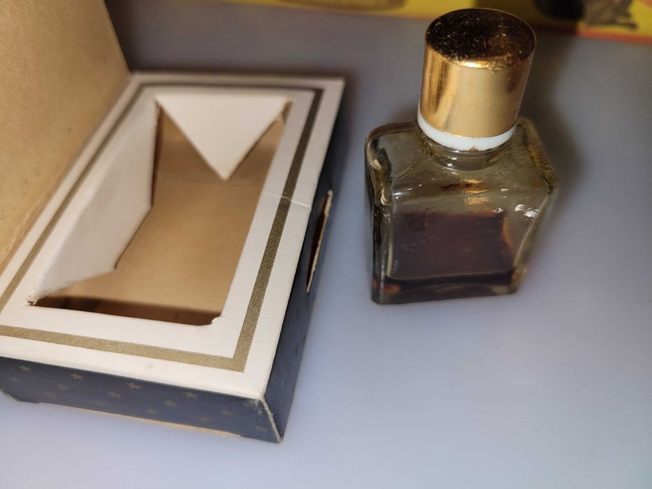 Духи ссср Международный женский день, алые паруса