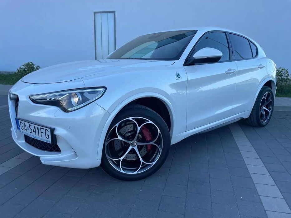 Alfa Romeo Stelvio Salon Polska, faktura VAT23%, serwis ASO, nowe 4 tarcze i klocki.