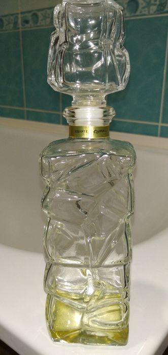 Флакон ICEBERG с остатком парфюма.