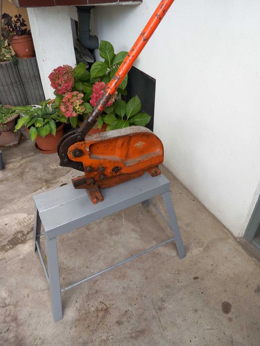 Sprzedam  nożyce do cięcia blachy - gilotyna