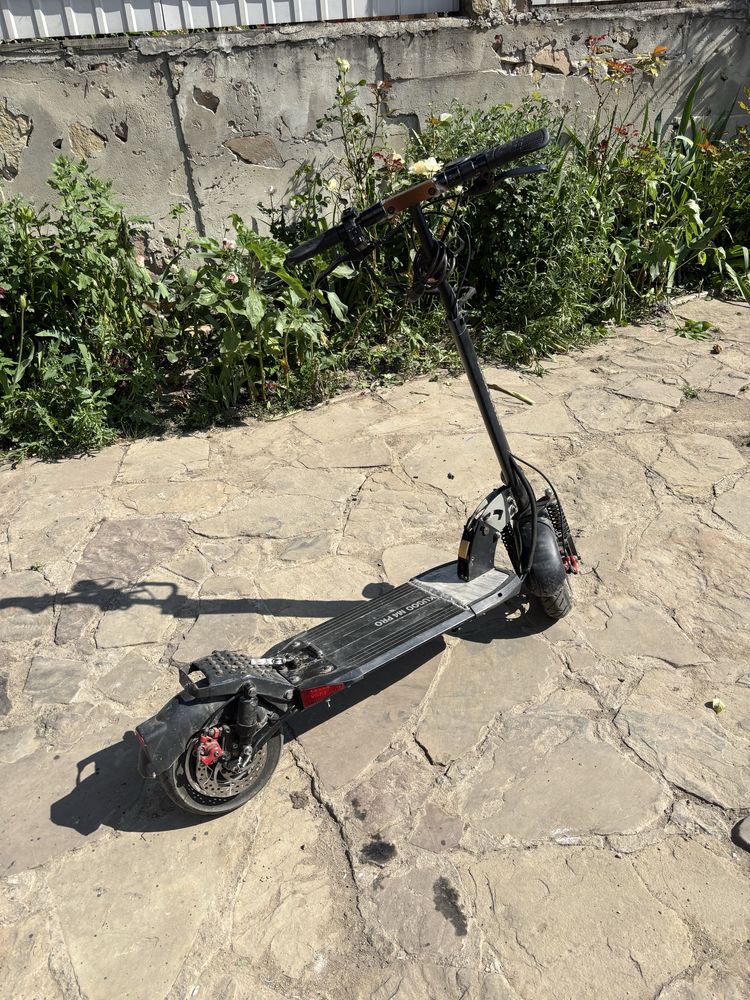 Продам електро самокат kugoo m4 pro
