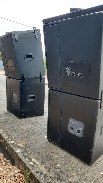 Sistema de som line array 3vias