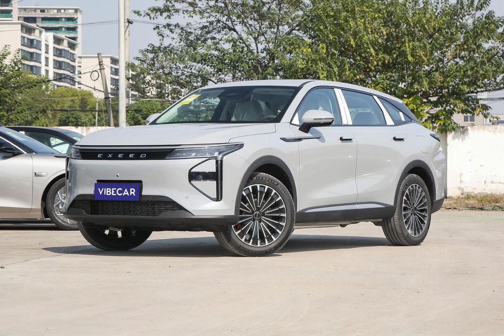 Omoda 9 Plug-in Hybrid, Doskonały stan, GWARANCJA