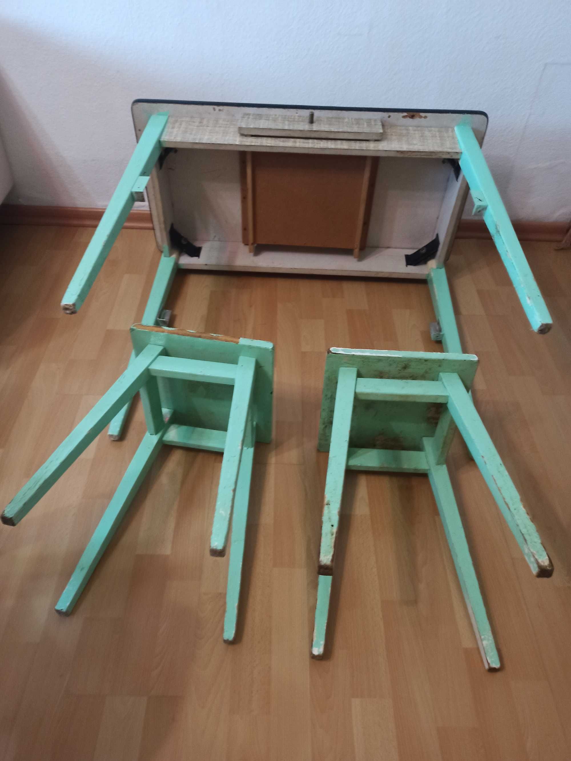 Stół kuchenny PRL i 2 taborety