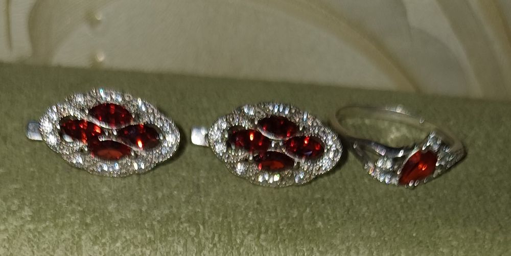 Серебряный гарнитур