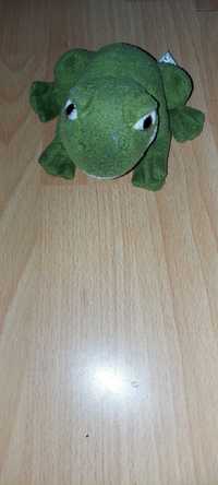 Pluszak - zielona żaba