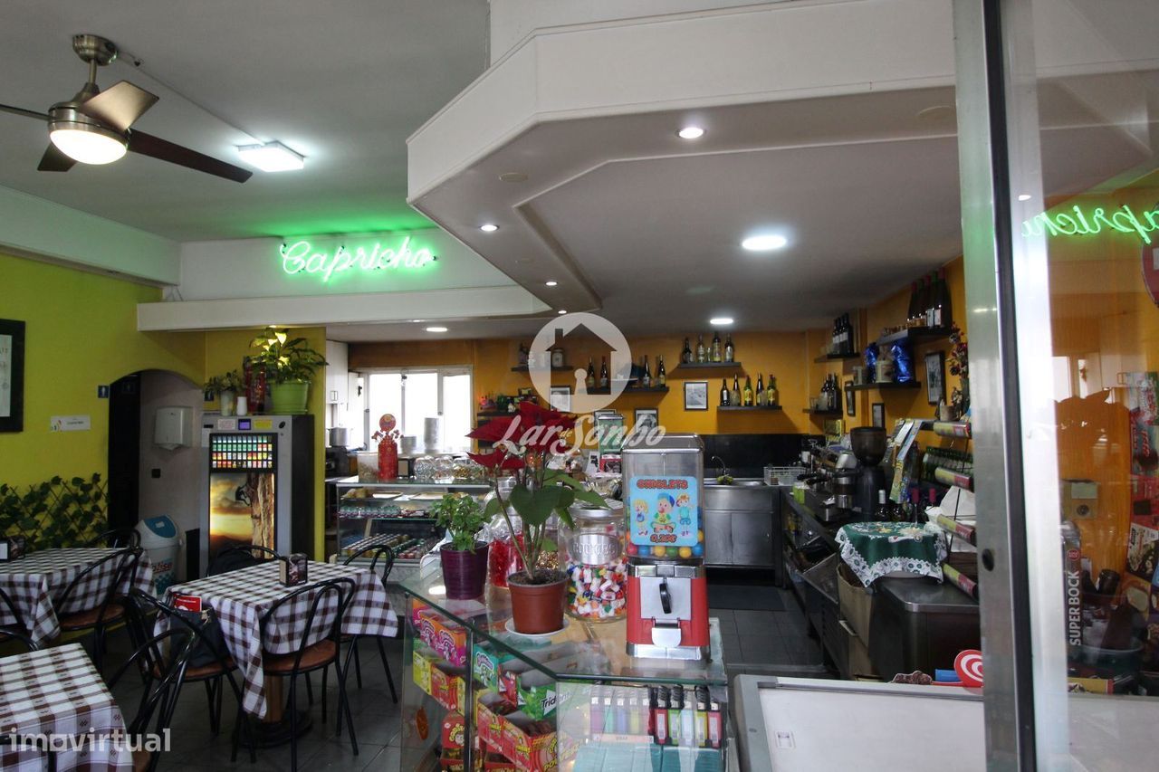 Café/Snack-bar em Rio Tinto (centro) - Trespasse