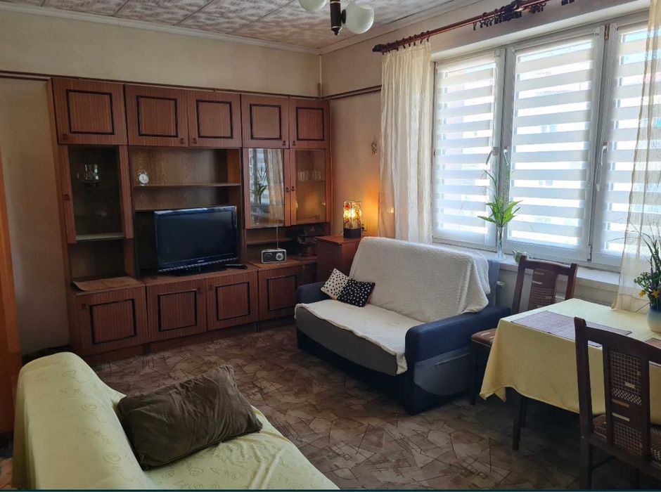 Sprzedam kawalerke z miejscem i piwnica  Zgierz okazja