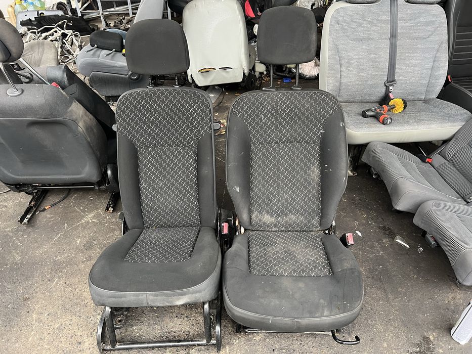 Продам сиденья рено кенго 2