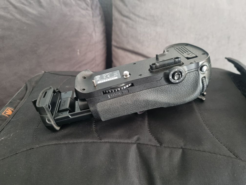Nikon D810 plus grip NIKON
