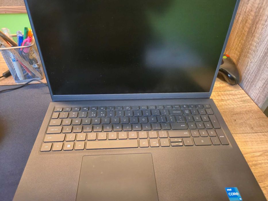 Sprzedam laptop dell vostro 15