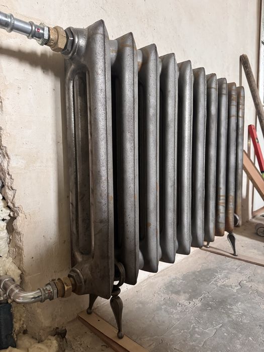 Loftowy kaloryfer żeliwny