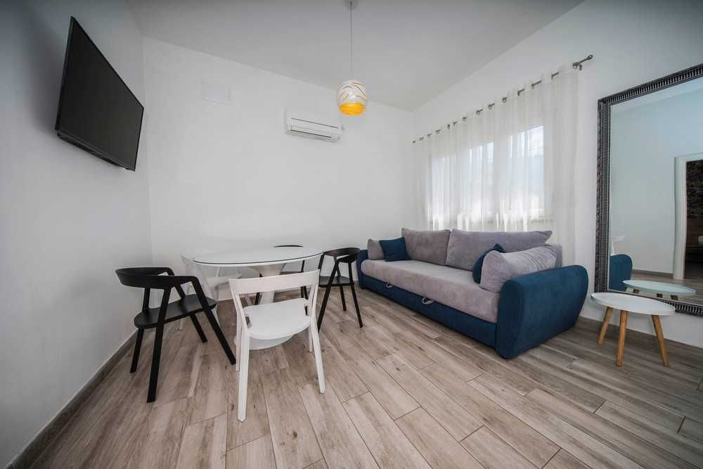 Wakacje, Chorwacja, Apartamet z basenem, okolice Split, Makarska