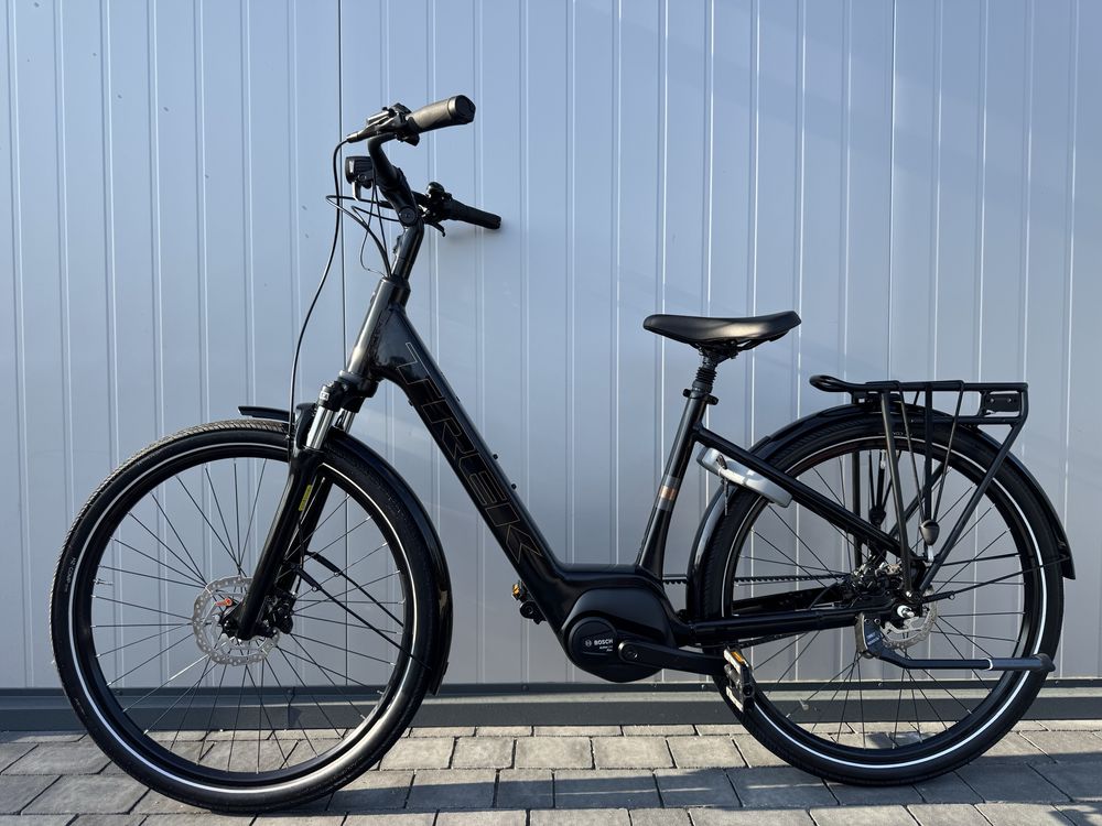 Trek District Plus 2 Lowstep z napędem pasowym 2025