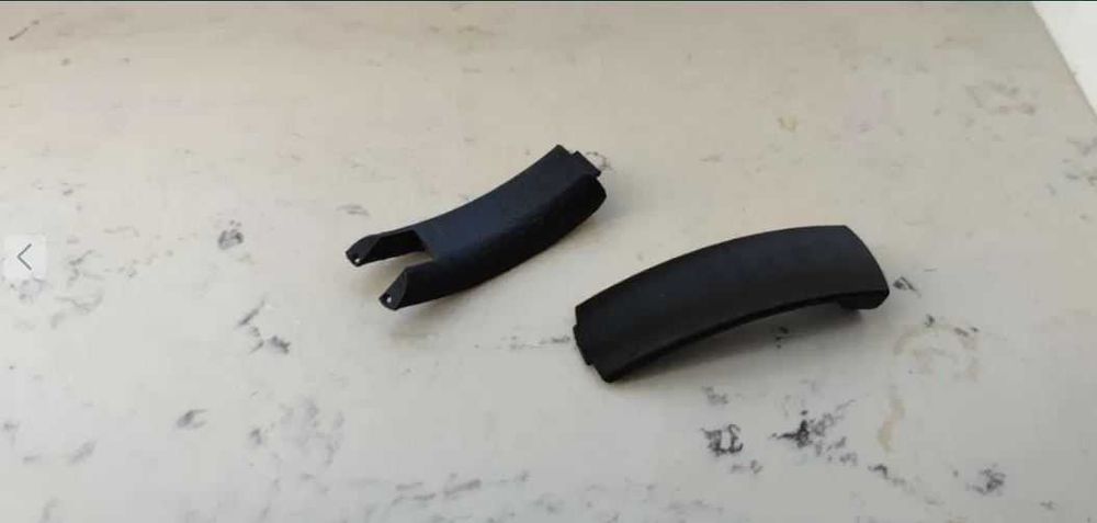 Uchwyty do słuchawek bezprzewodowych Sony WH-XB900N