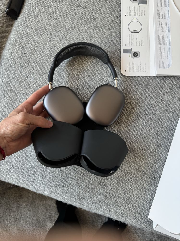 Apple AirPods Max